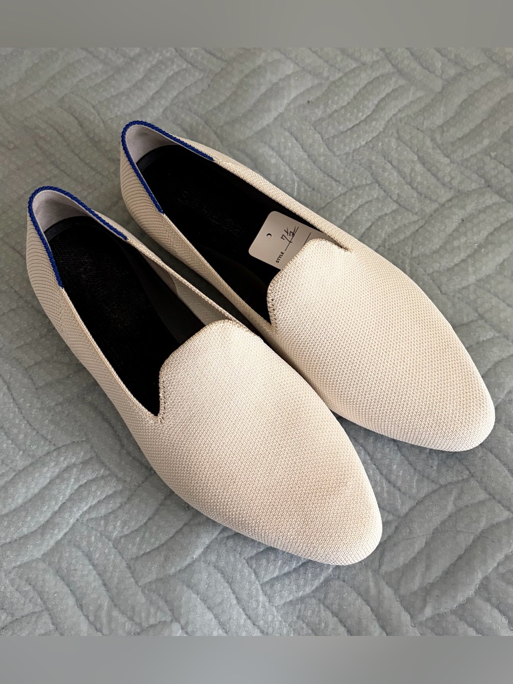 Rothy's Cream Knit Pointed Loafers with Blue Trim Sz 7.5